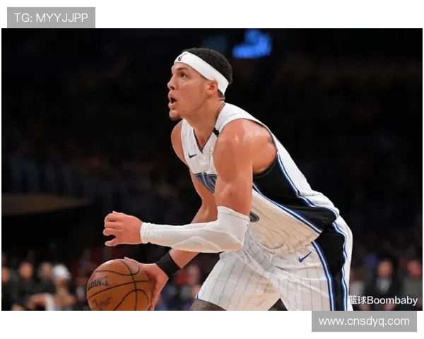 戈登半场四球埃迪豪赞中锋出色